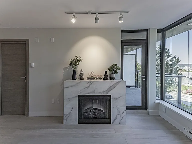 683 W Victoria Park #407 — Photo 9
