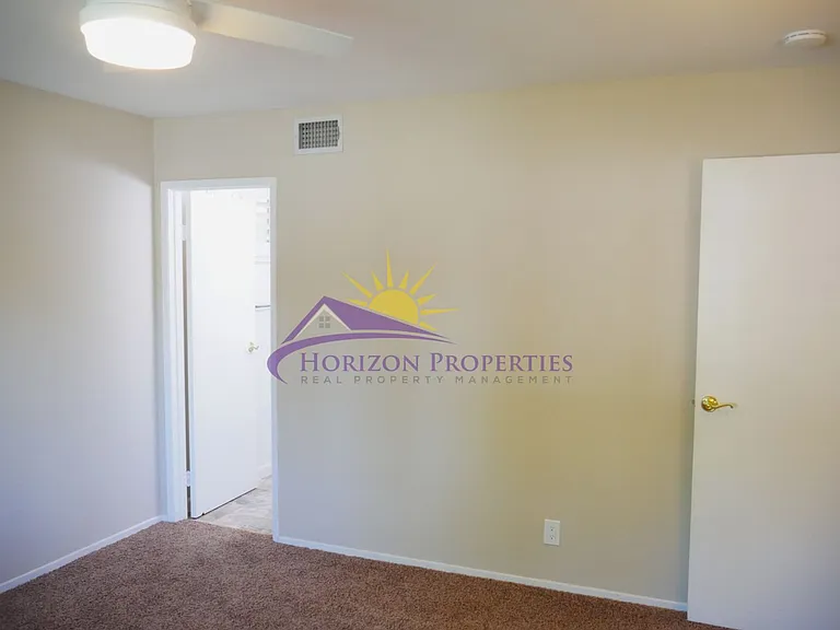 6986 Greenbrook Cir — Photo 12