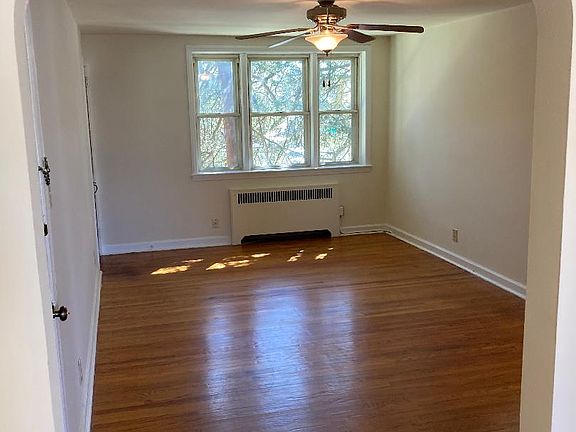 4th image of 222 S Fairview Ave APT C