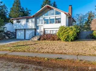83 SW Jib St, Oak Harbor, WA 98277