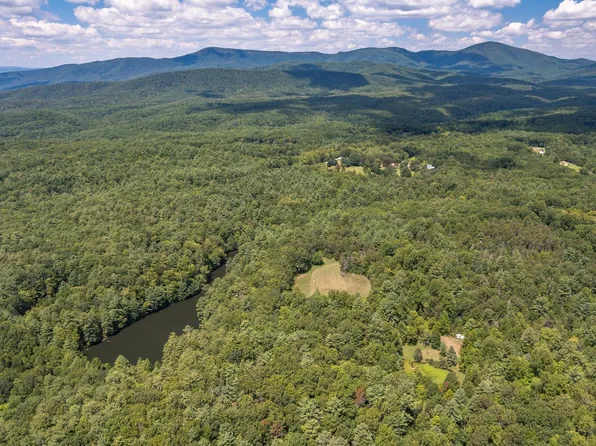 6049 Elon Rd, Monroe, VA 24574