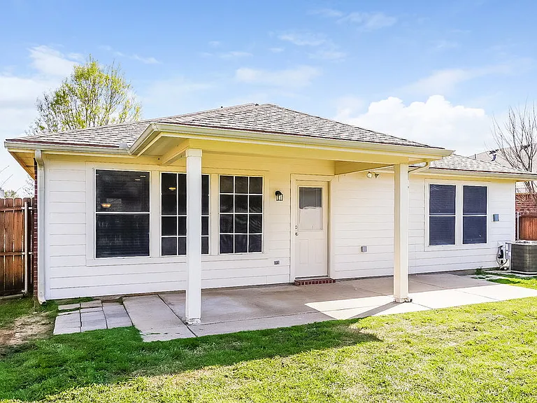 8813 Sagebrush Trl — Photo 16