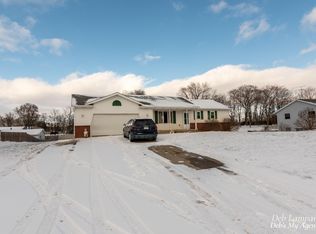 1991 Red Run Dr, Dorr, MI 49323