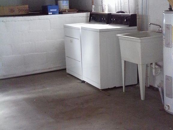 Washer dryer hook-up