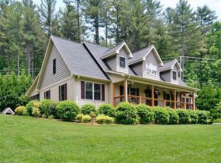 520 Patterson Rd, Hendersonville, NC 28739