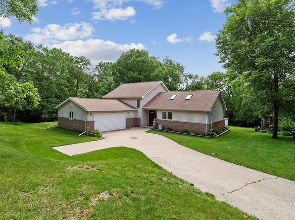 12S661 Hill Rd, Lemont, IL 60439