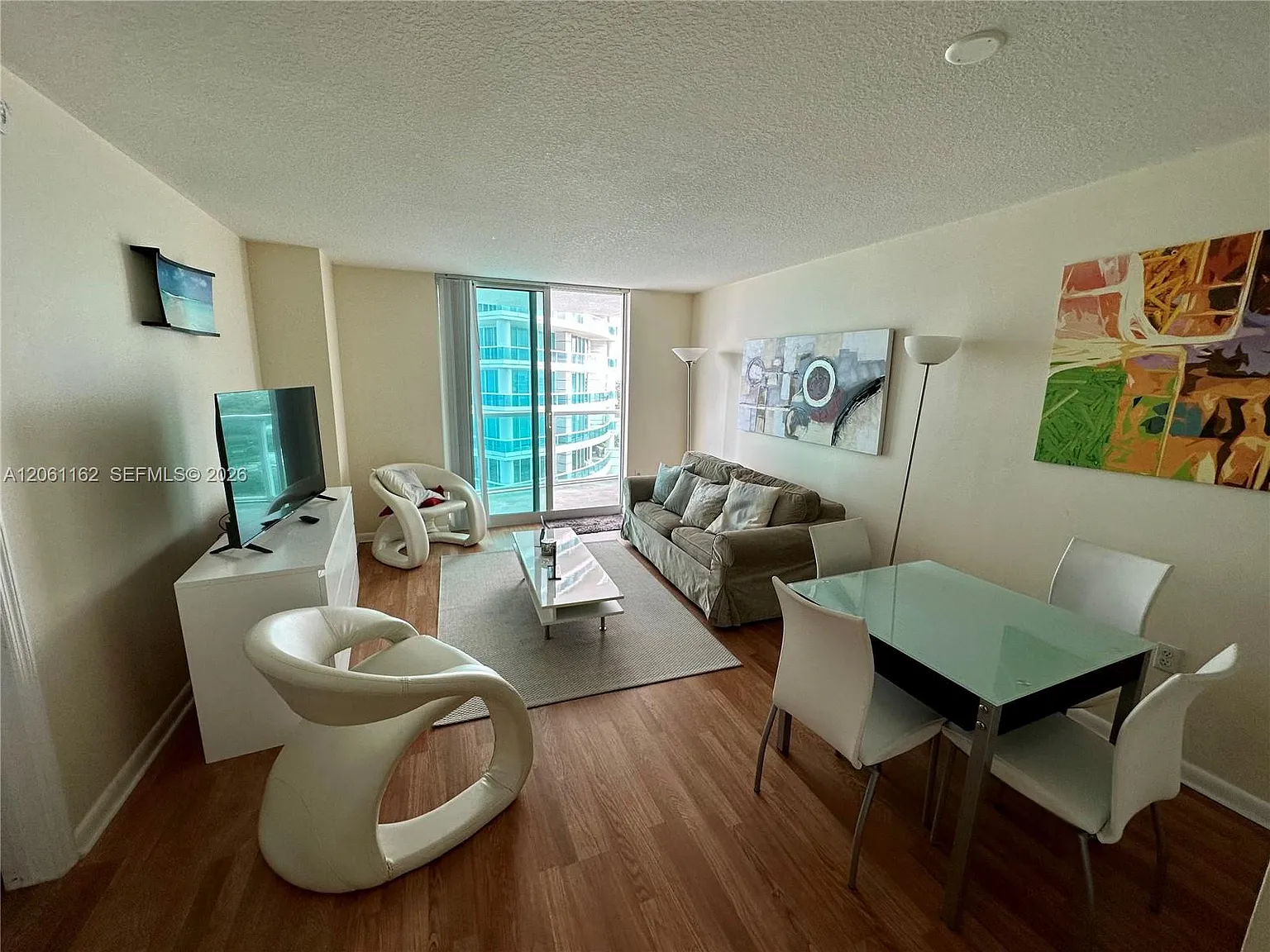 Skyline On Brickell Condo — Photo 2