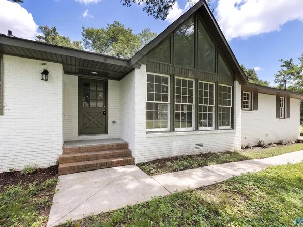 3824 Timbercrest Dr NW, Huntsville, AL 35810