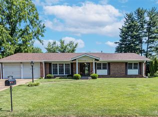 818 Montmartre Ct, Saint Louis, MO 63141