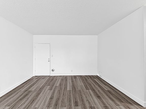 4th image of 210 E 29th St APT 19