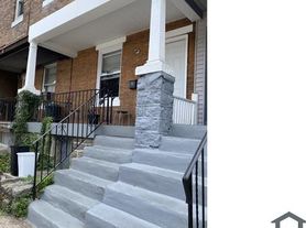 5920 Spring St, Philadelphia, PA