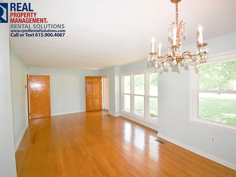 1460 Compton Rd — Photo 8