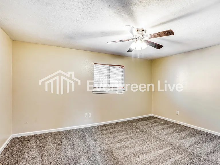 17828 Cluster Ct — Photo 9