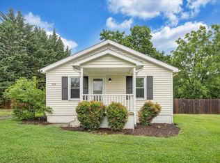 915 N Mill Rd, Salem, VA 24153