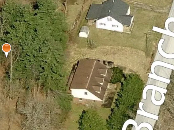 4243 Hughes Branch Rd, Huntington, WV 25701
