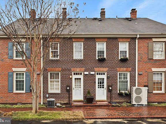 5th image of 659 S Columbus St