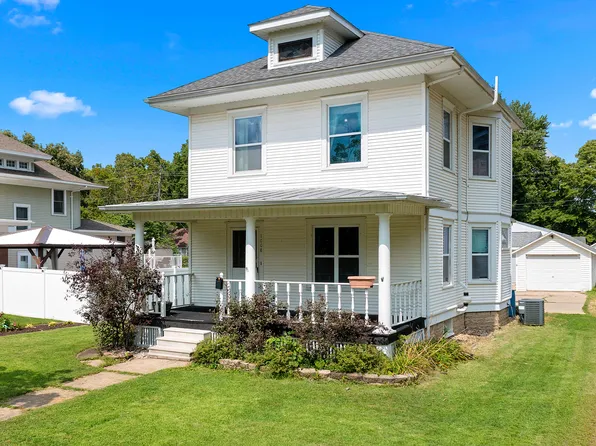 1008 Edward St, Henry, IL 61537