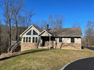 405 Station Rd, Robesonia, PA 19551