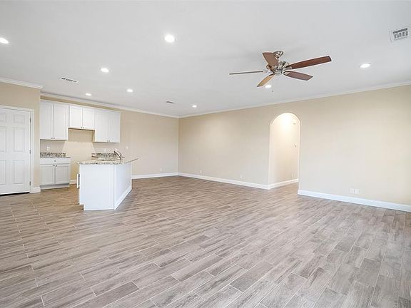 5th image of 1425 Waterstone Dr #3001