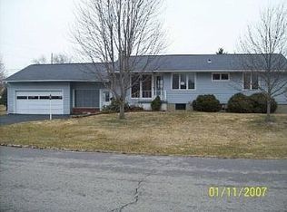 260 East St, Ashville, OH 43103