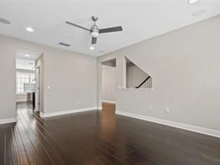 2054 Brink Aly — Photo 16