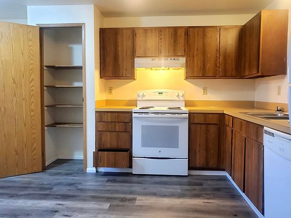 2nd image of 9801 132nd Street Ct E APT D