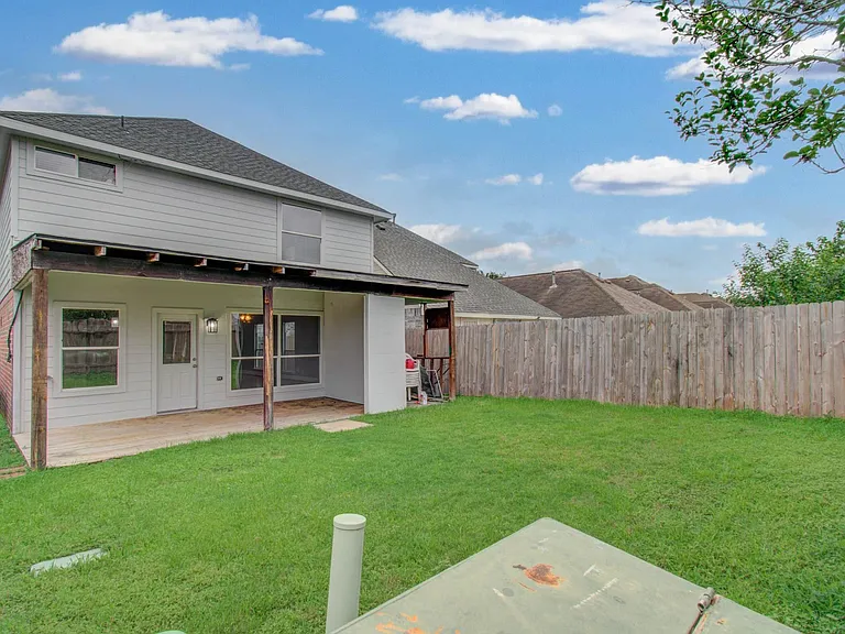 13963 Maximos Dr — Photo 31