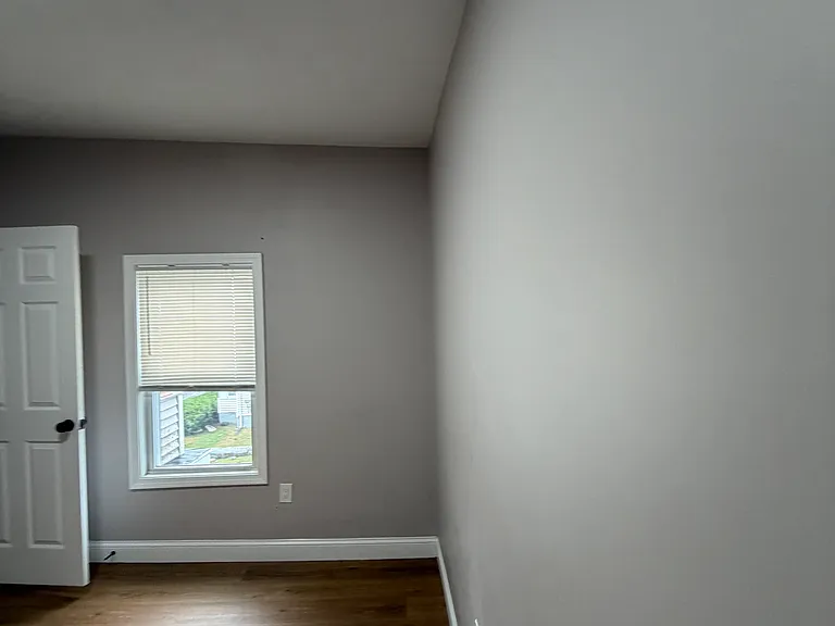 24 E Chestnut St #2 — Photo 20