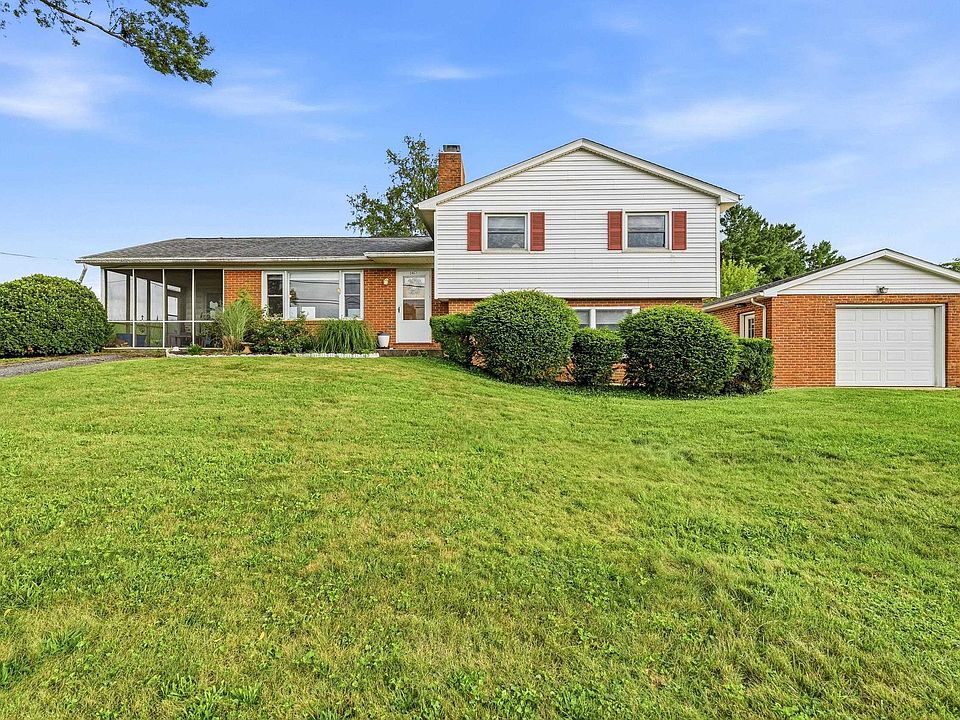 1st image of 2457 Eversole Rd