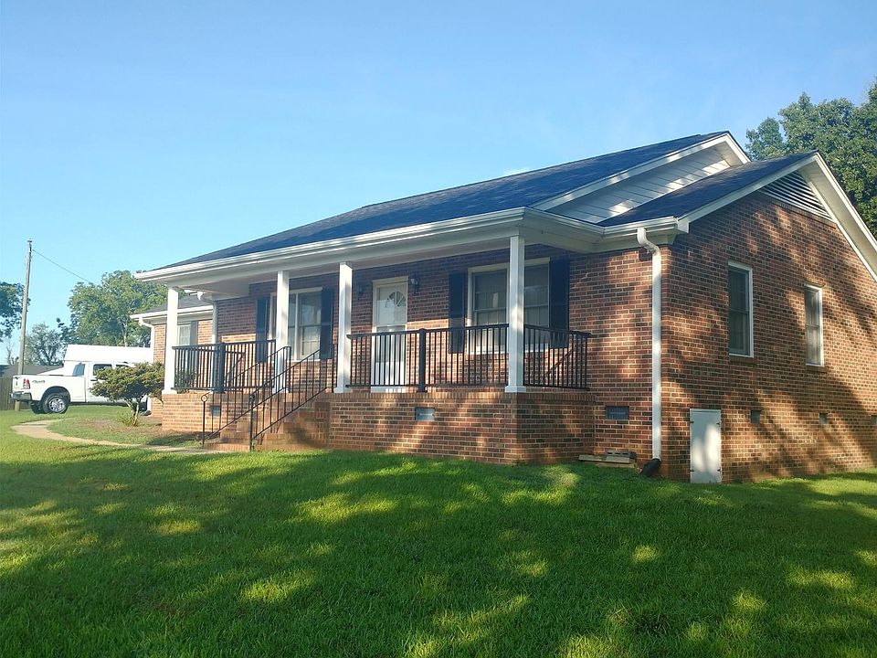 2nd image of 25 Thompson Rd