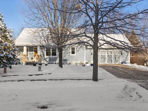 594 Eben Ct, Stillwater, MN 55082