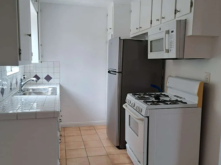 213 S Fresno St — Photo 1