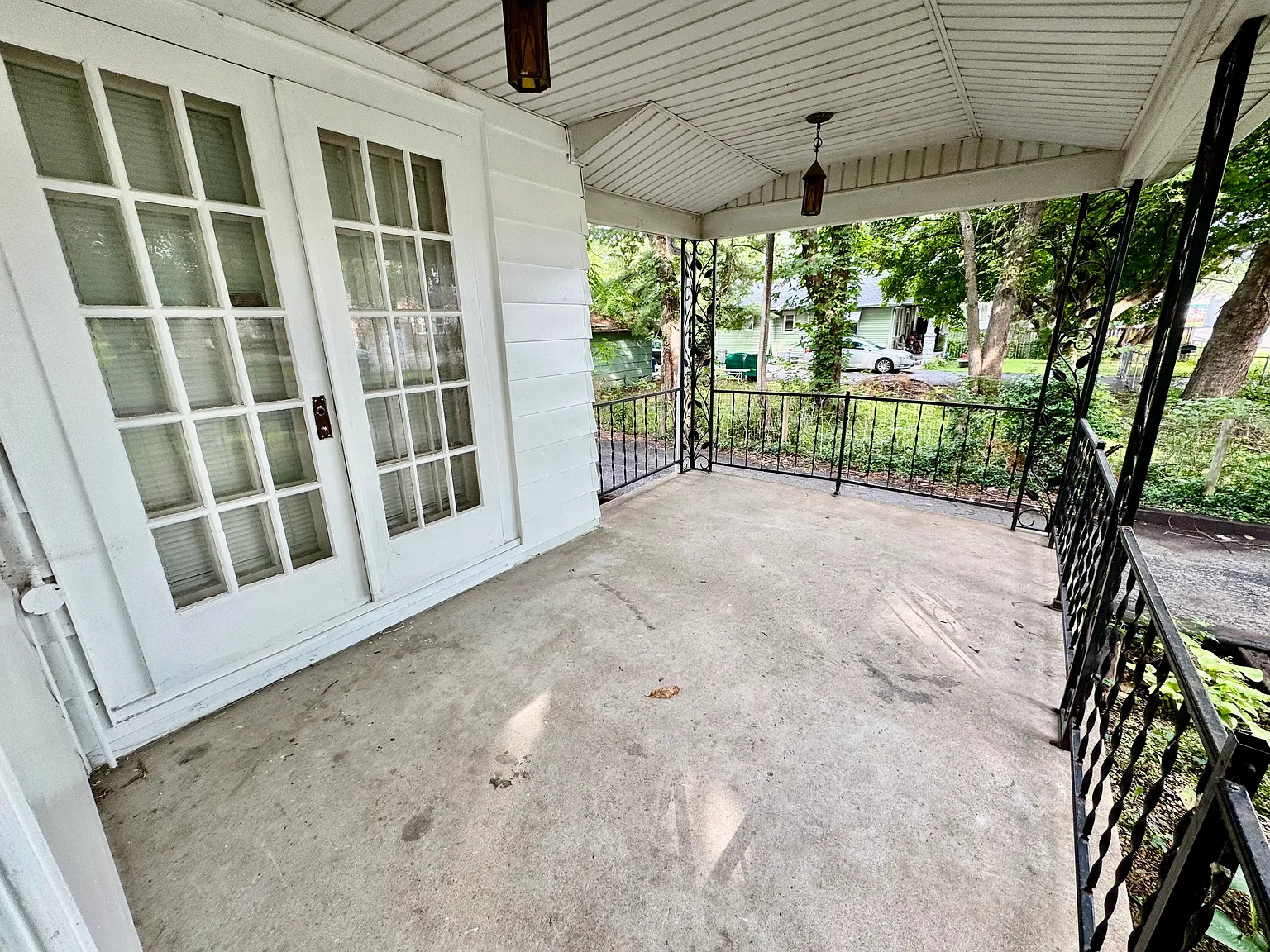 3 bed, 1624 sqft, $1,250 — Photo 2
