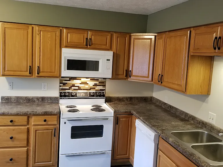 1133 B St #3 — Photo 6