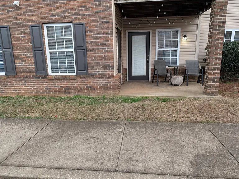 210 Outlook Dr, Boiling Springs, SC 29316 — Photo 2