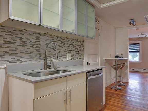 5th image of 16 Tremont St #3