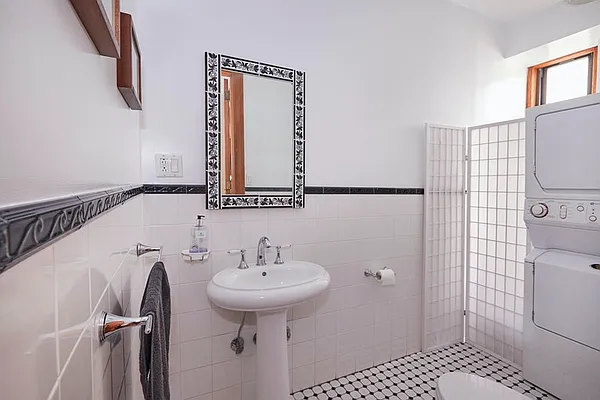 Rented by Brown Harris Stevens | media 10