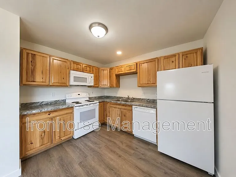 119 S 15th Ave #3 — Photo 7