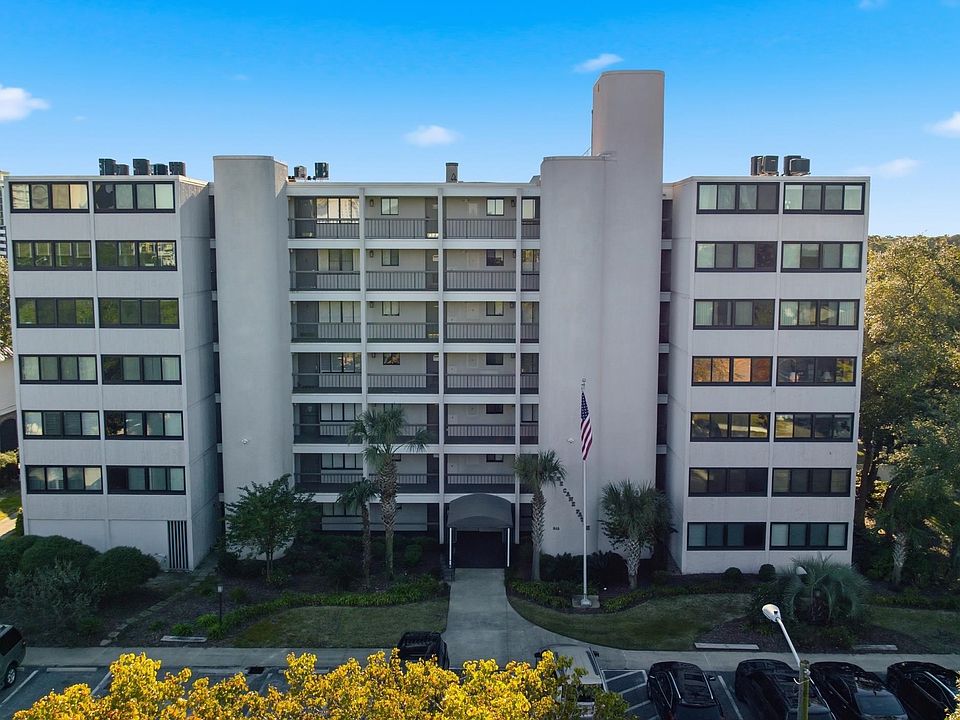 1st image of 311 71st Ave. N #7D