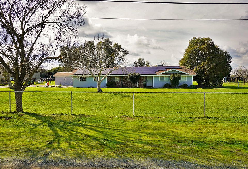 1st image of 34101 Road 140 Road