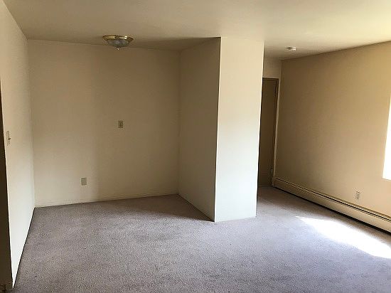 3rd image of 634 9th St APT 25