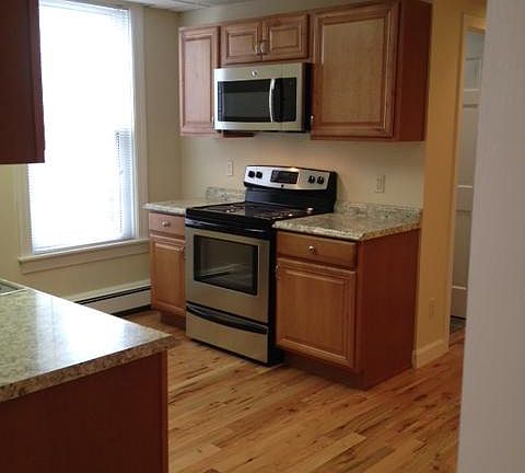 4th image of 5 Hammatt St Unit 1
