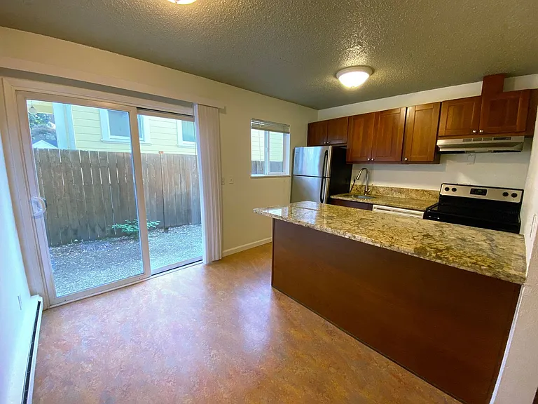 2230 NE 15th Ave #1-4 — Photo 4