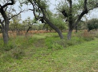 29 12th St, Rockport, TX 78382