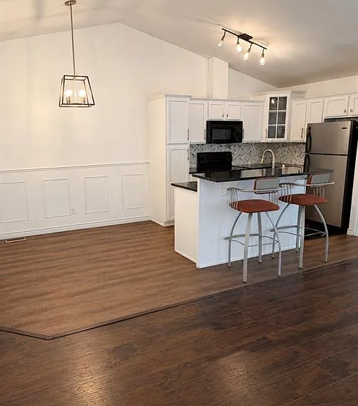 2289 Bethlehem Ave — Photo 3