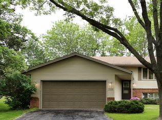 10326 Rhode Island Cir, Bloomington, MN 55438