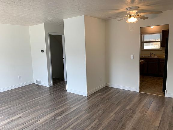 Dining Room to the right