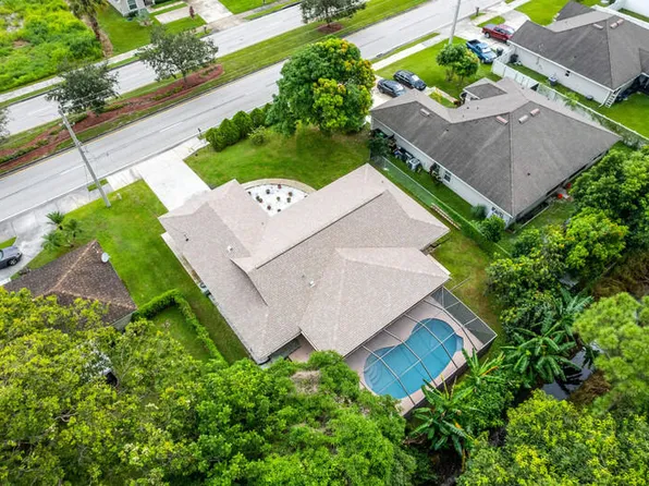 1662 SW Airoso Blvd, Port Saint Lucie, FL 34984