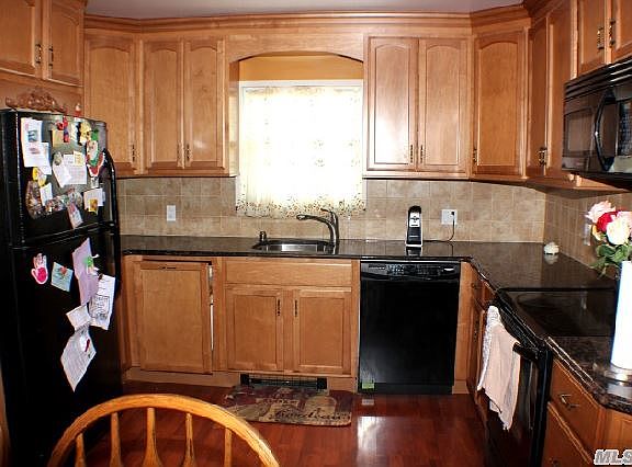 5th image of 328 1st Ave