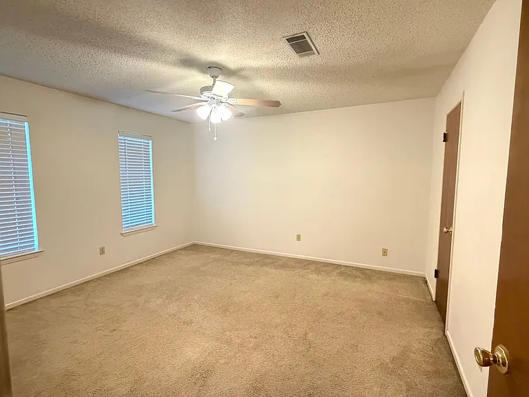 108 Stone Canyon Ct — Photo 9